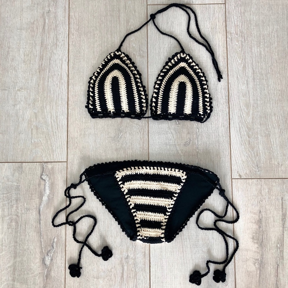 Bikini FULL set- black and tan stripe crochet